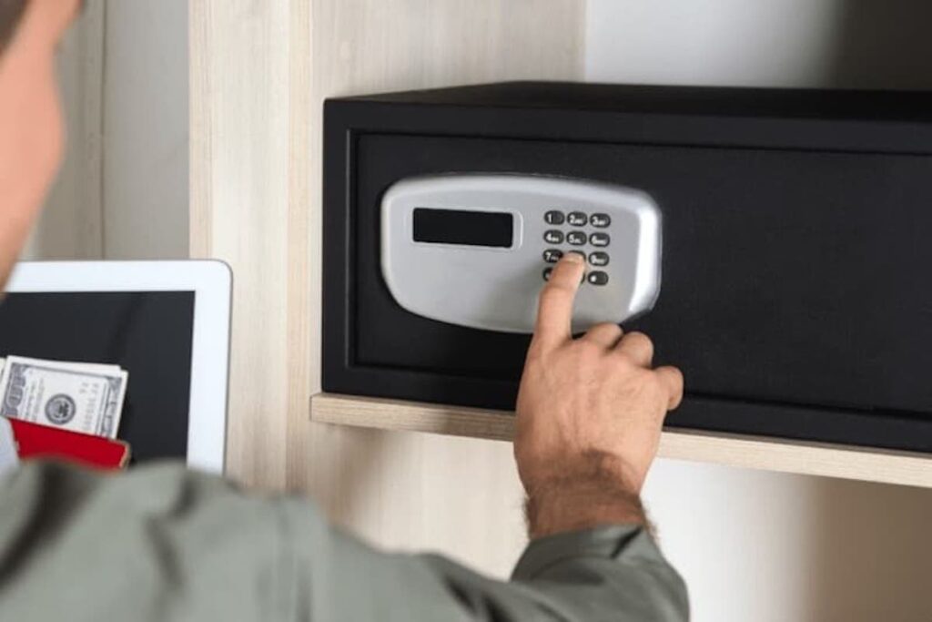 Tresoröffnung Giebel